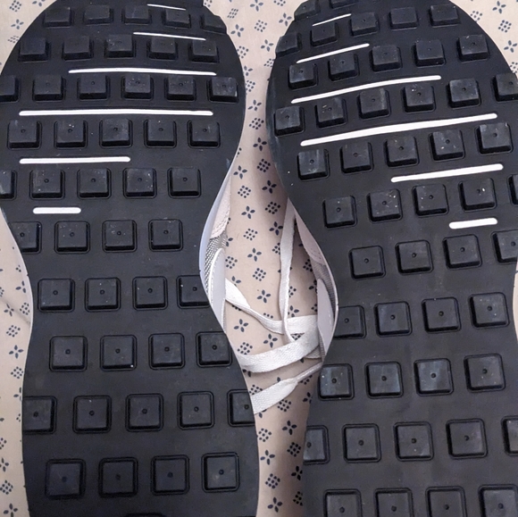 Nike Waffle One - Picture 3 of 4